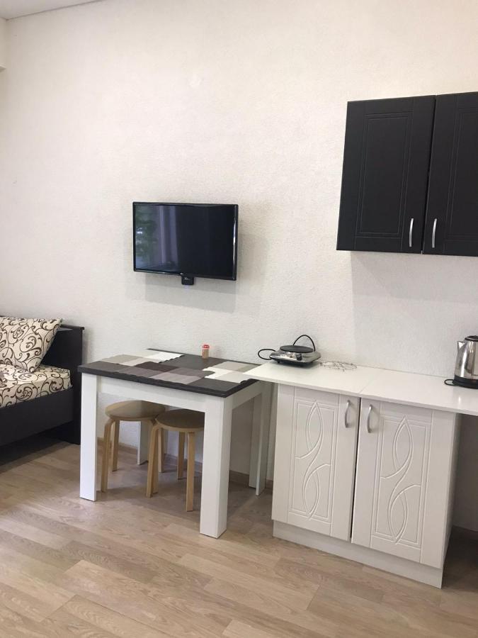 Apartments Na Beregu Szuhumi Kültér fotó