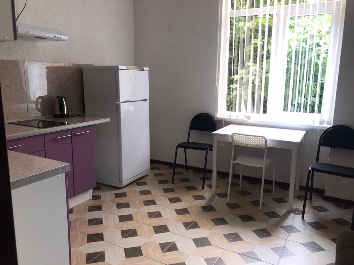 Apartments Na Beregu Szuhumi Kültér fotó